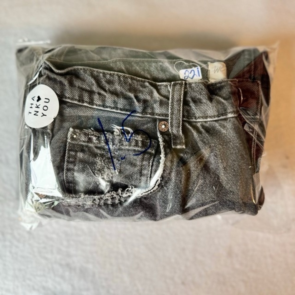 We The Free People Lita Distressed High Rise Straight Leg Jeans Black Sz 28 6 - Picture 15 of 15
